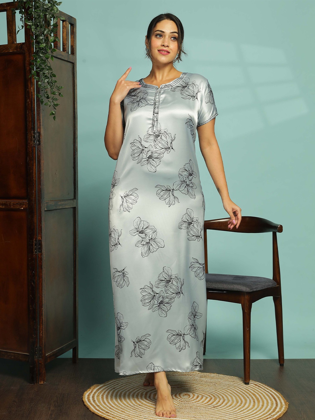 

9shines Label Women Printed Maxi Nightdress, Grey