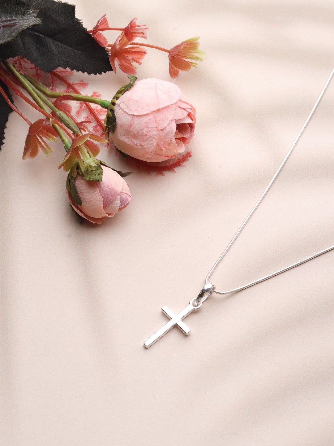 

AKSHAT SAPPHIRE Quirky Pendants, Silver