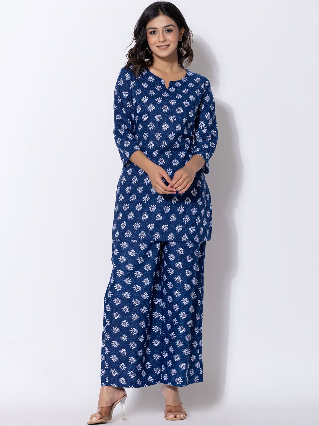 

Cottbelle Women Printed Pure Cotton Top With Palazzo Co-Ords, Blue