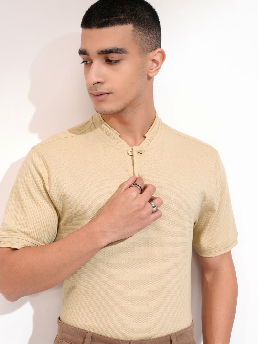 

HIGHLANDER Men Mandarin Collar Slim Fit T-shirt, Beige