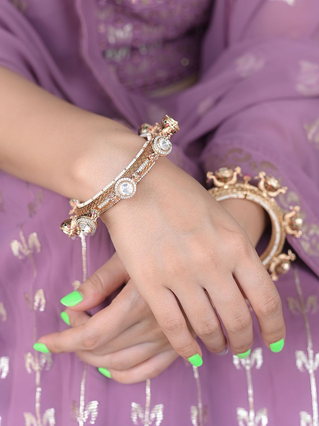 

ODETTE Set O 2 Gold-Plated American Diamond Stone Studded & Beaded Bangles