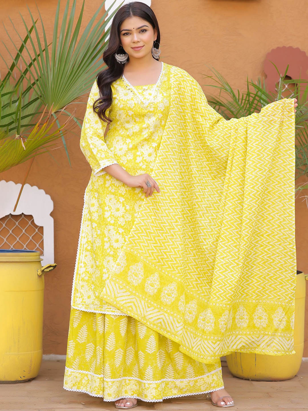 

GEKHA Women Printed Regular Thread Work Kurta with Skirt & With Dupatta, Yellow