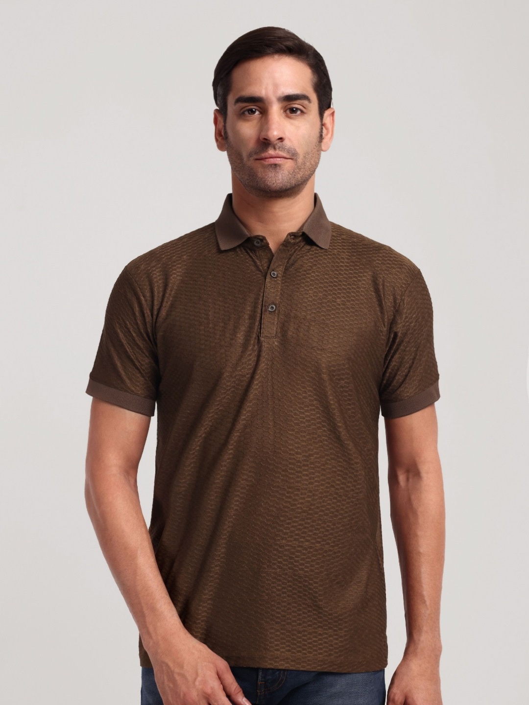 

LUXURIT Men Polo Collar Applique T-shirt, Brown