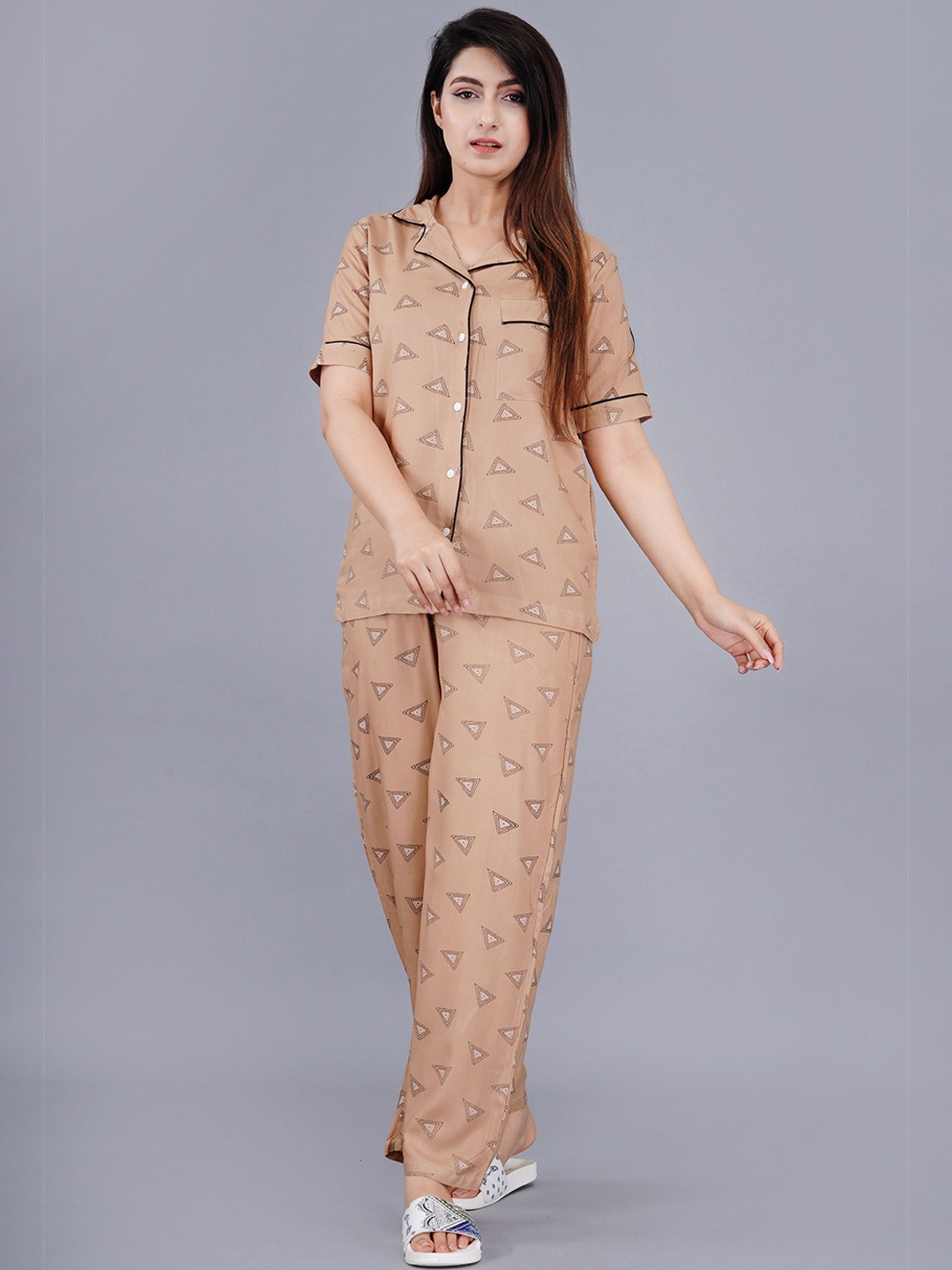 

Dreambe Women Printed Shirt With Pyjama Nightsuit, Brown