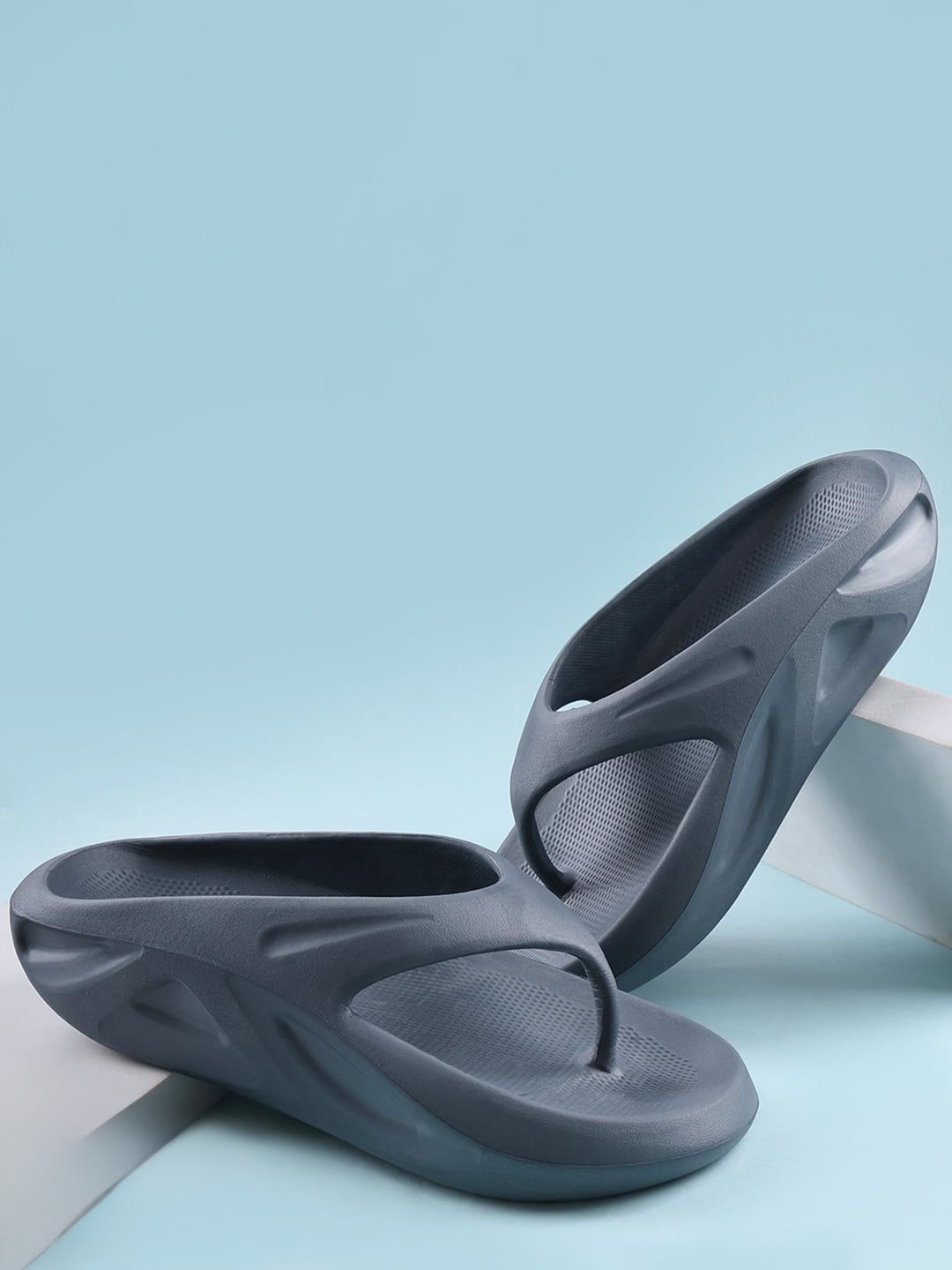 

TOE CANDY Men Rubber Thong Flip-Flops, Grey