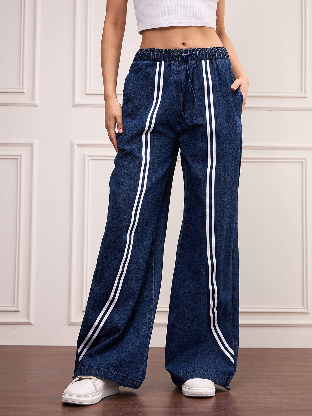 

SASSAFRAS Women Cotton Striped Mid-Rise Regular Fit Wide Leg Denim Trouser, Blue