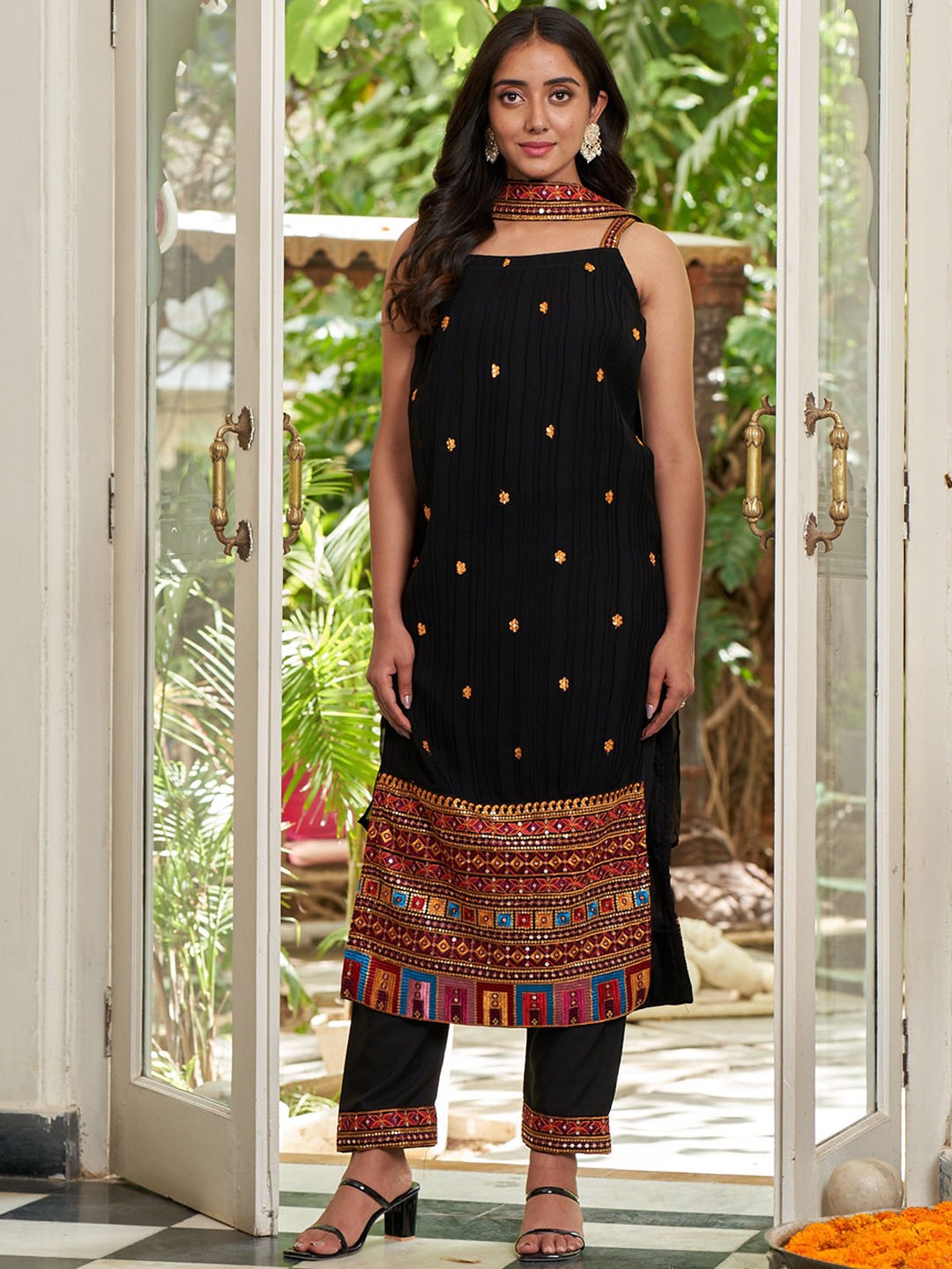 

VIVARAA FASHION Women Embroidered Regular Kurta with Trousers & With Dupatta, Black