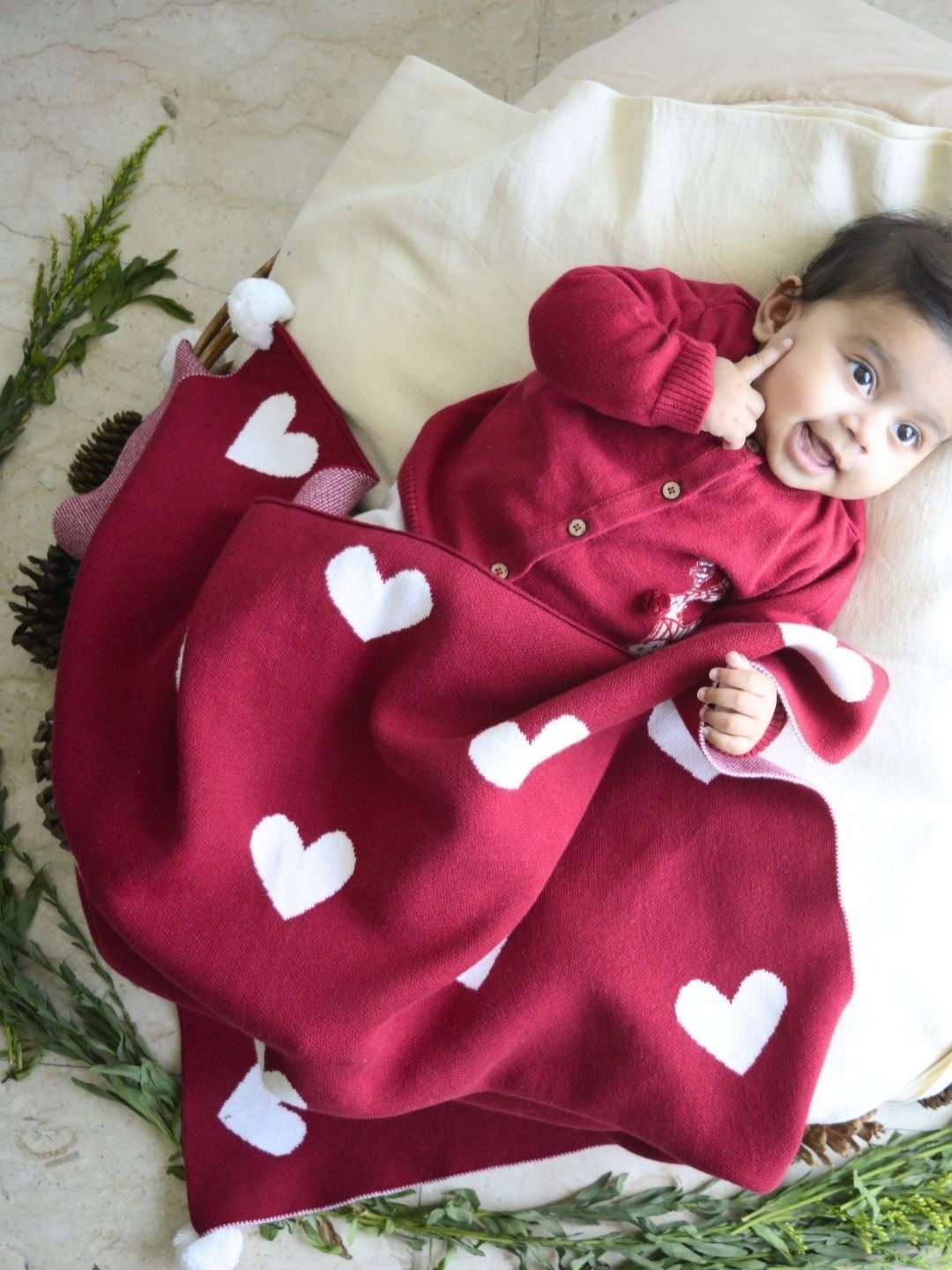 

Greendeer Red & White 210 GSM Single Bed Blanket