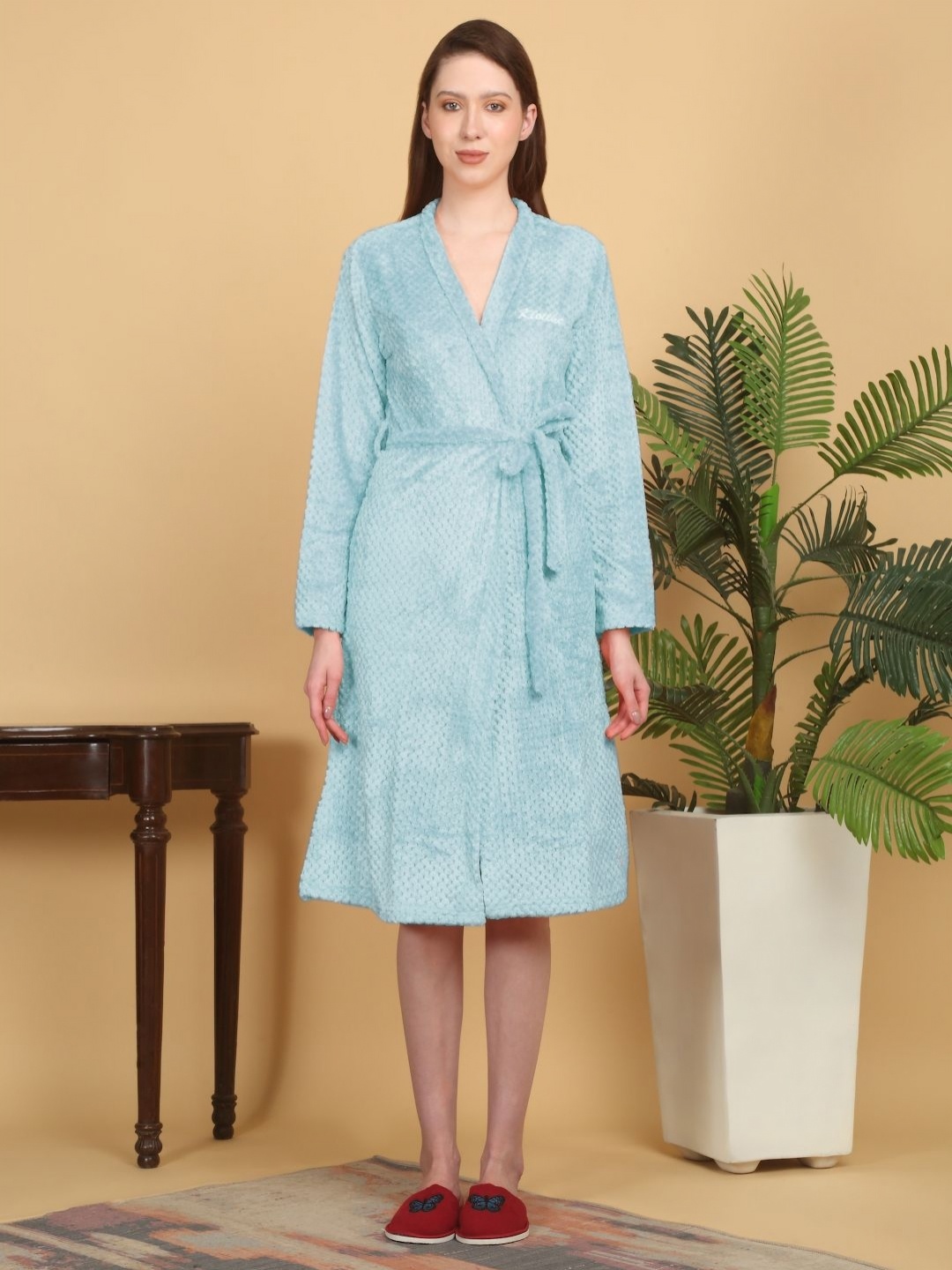 

KLOTTHE Turquoise Blue Self-Design Woolen Bath Robe With Belt
