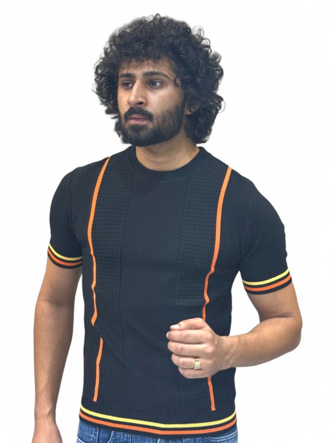 

BOTABOCHI Men Striped T-shirt, Black