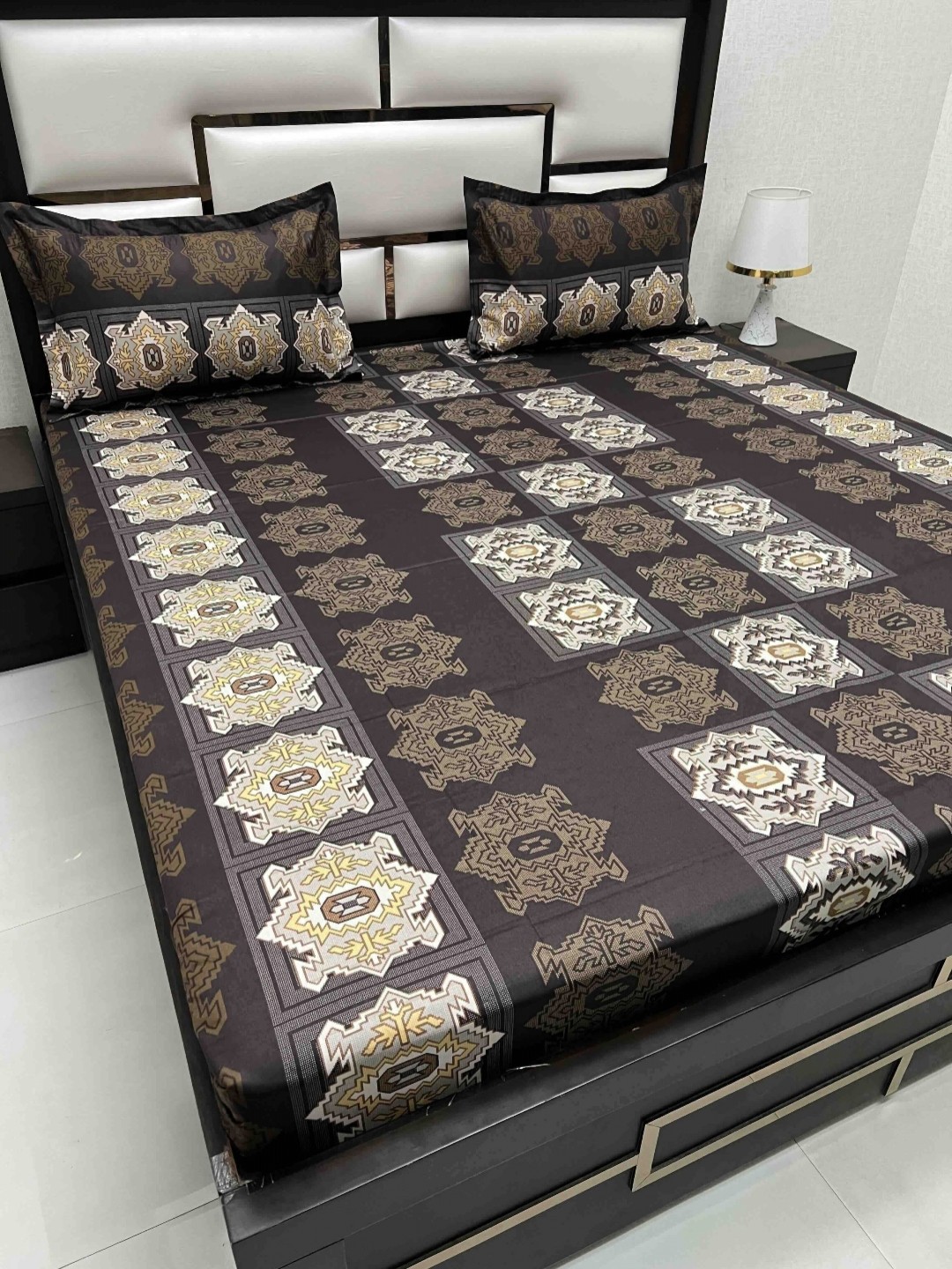 

Pure Decor Passion Fur Brown Printed 200 TC Pure Cotton Queen Bedsheet Set 2.25 m x 2.56m