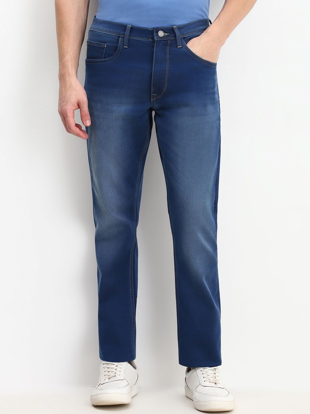 

Allen Solly Men Relaxed Fit Mid-Rise Light Fade Jeans, Blue
