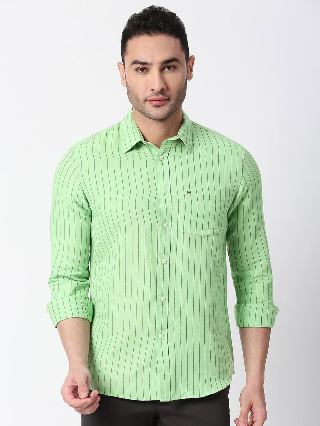 

Basics Men Slim Fit Opaque Striped Casual Shirt, Green