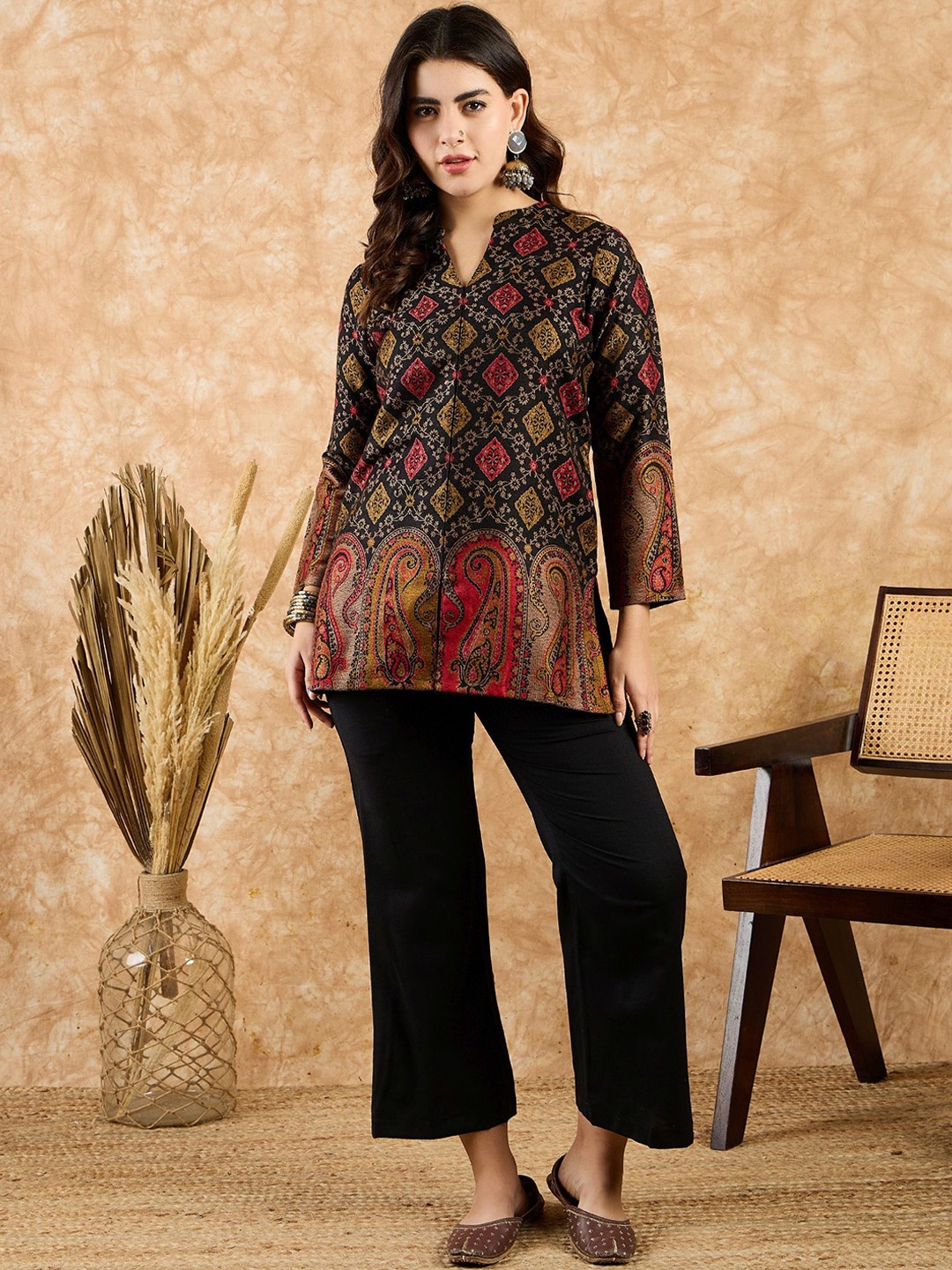 

SAHASIKA Mandarin Collar Self Design Top with Trouser, Black