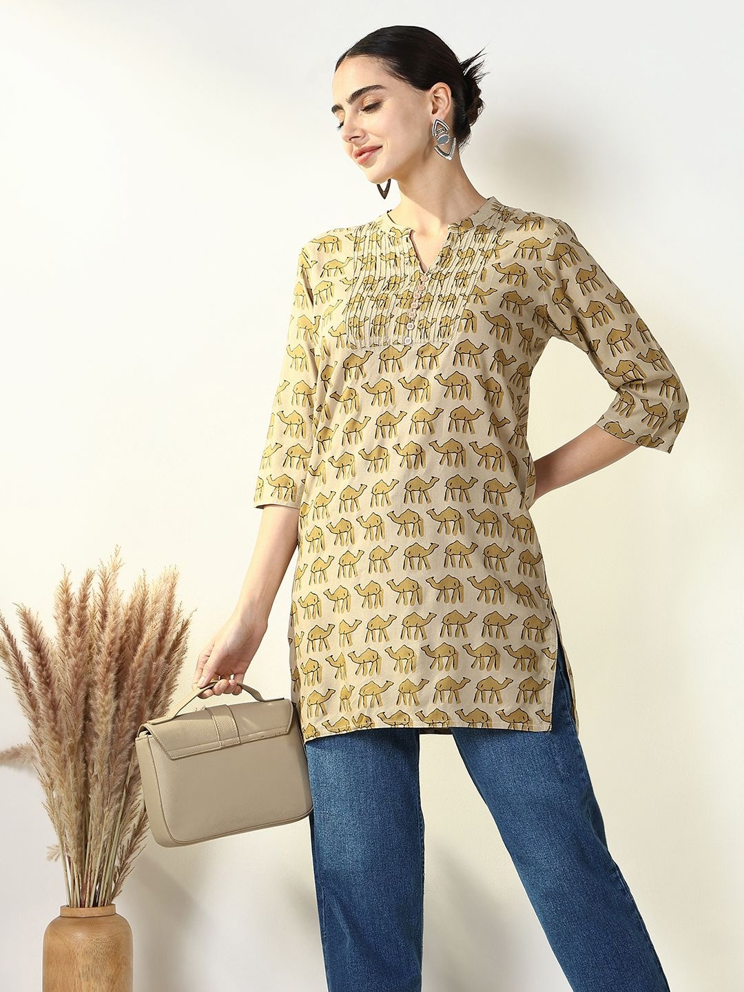 

SHOWOFF Printed Kurti, Beige