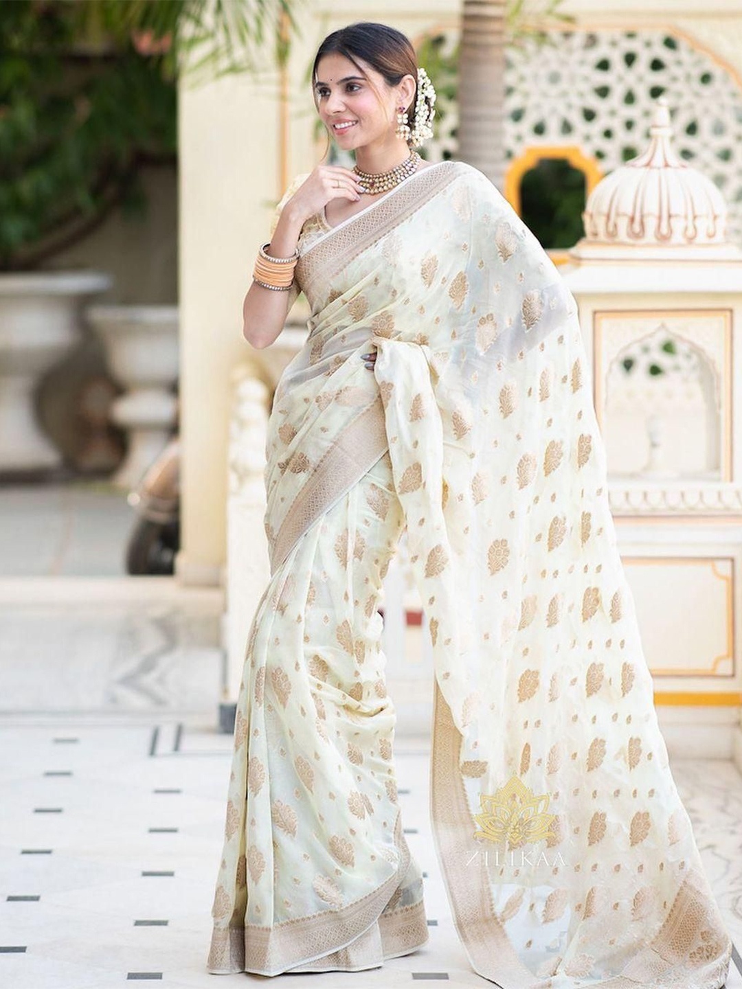 

Anouk Woven Design Zari Silk Blend Banarasi Saree, Beige