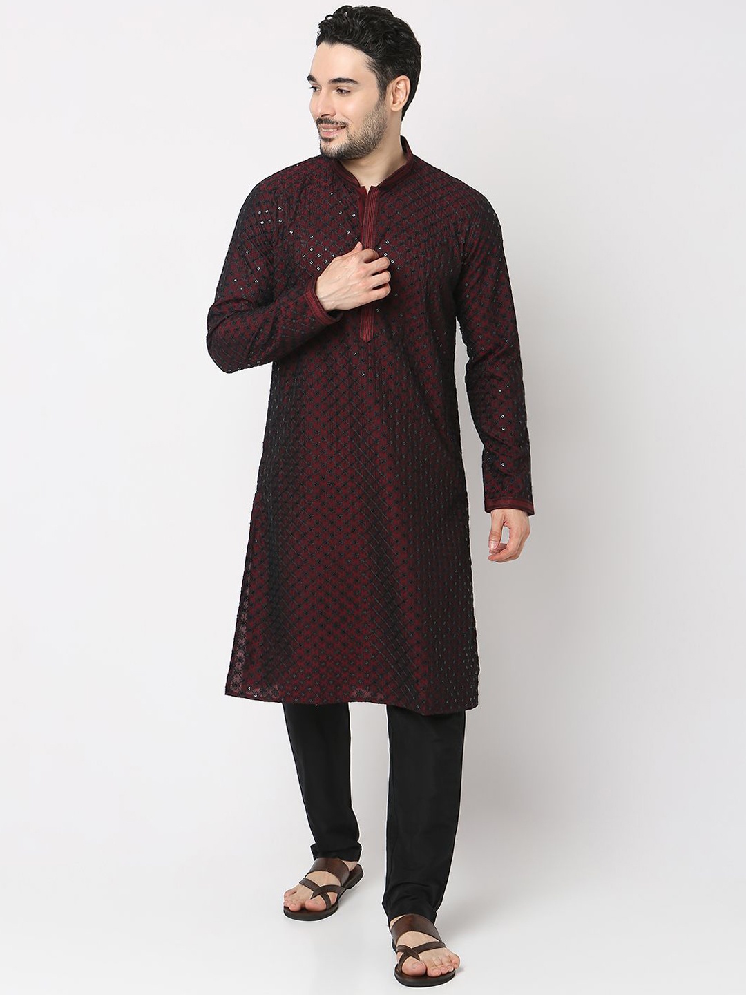 

Ethnicity Men Floral Regular Kurta with Trousers, Maroon