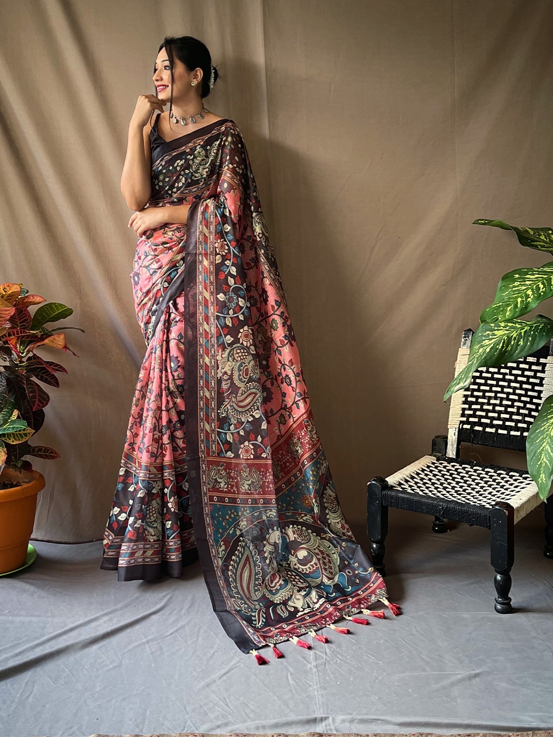 

STAVA CREATION Floral Pure Cotton Kanjeevaram Saree, Pink