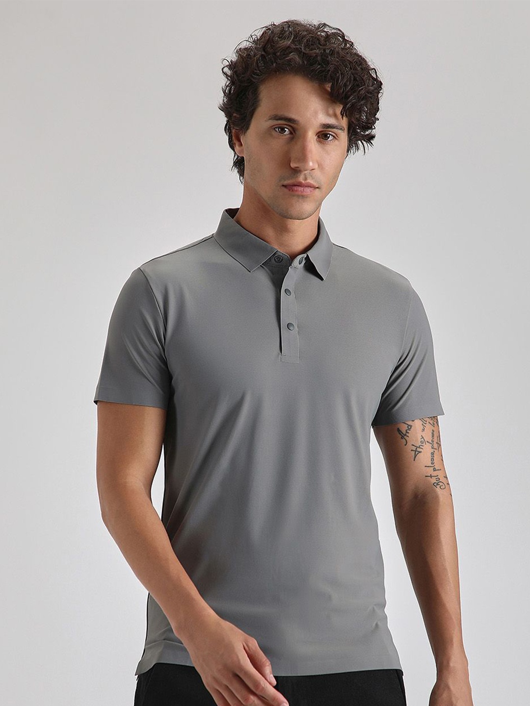 

Banana Club Men Polo Collar Slim Fit T-shirt, Grey
