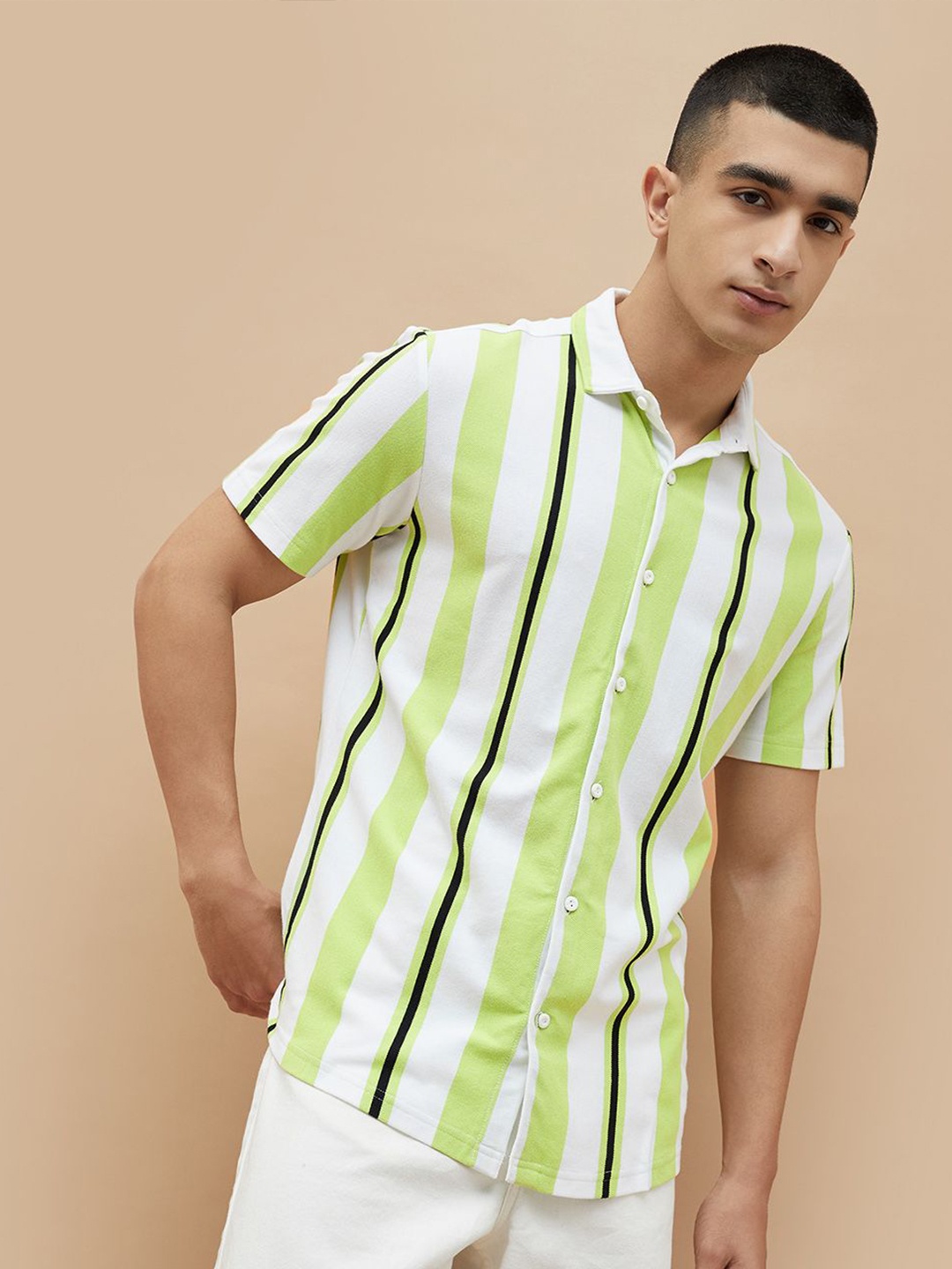 

Bossini Men Spread Collar Vertical Striped Cotton Slim Fit Casual Shirt, Green