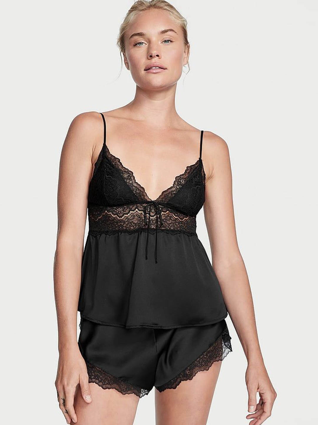 

Victoria's Secret Women Night suit, Black