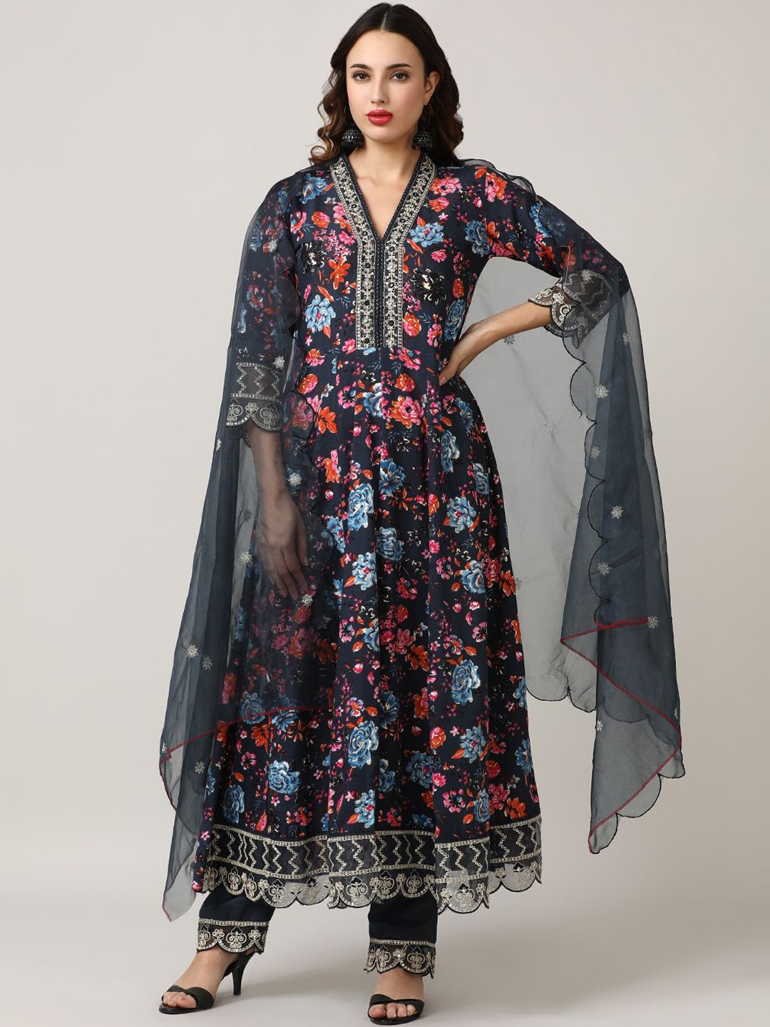 

Jaipur Kurti Women Floral Printed Empire Thread Work Kurta with Trousers & With Dupatta, Navy blue