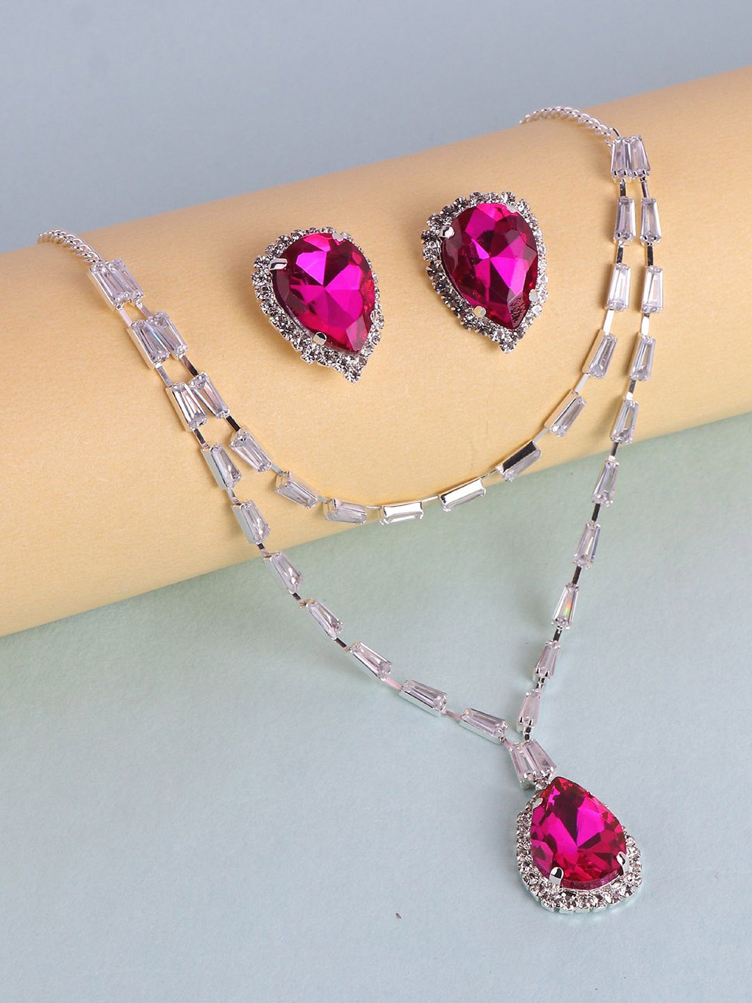

Keviv Silver-Plated Kundan-Studded Jewellery Set