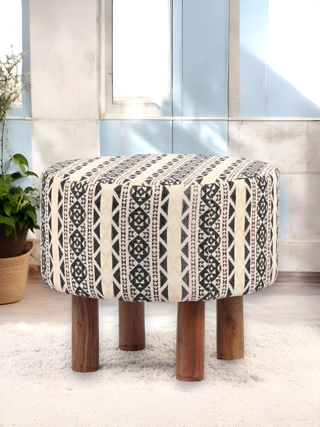 

Ikiriya White & Black Woven Design Round Ottoman