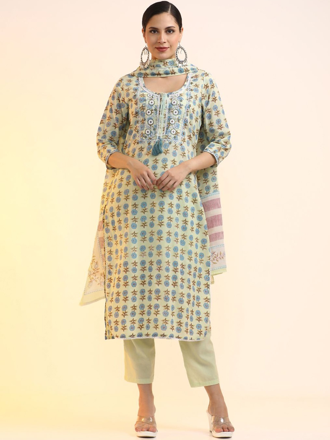 

Jaipur Kurti Women Floral Embroidered Regular Thread Work Pure Cotton Kurta with Trousers & With Dupatta, Cream