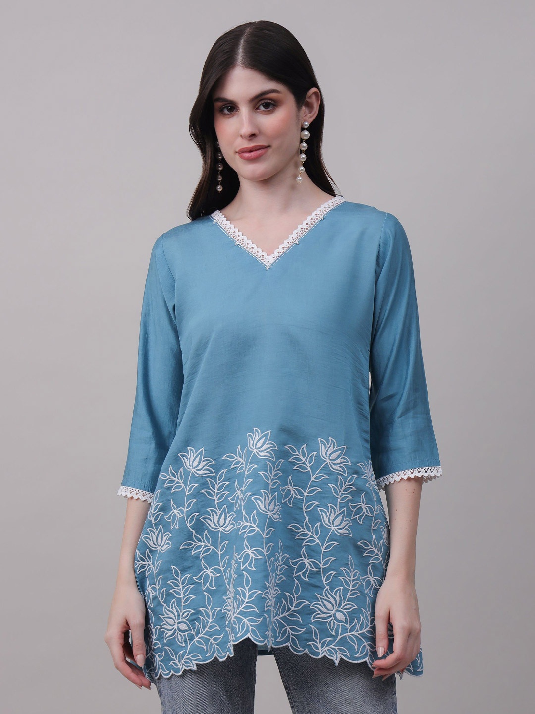 

STUNICS Embroidered Tunic, Blue