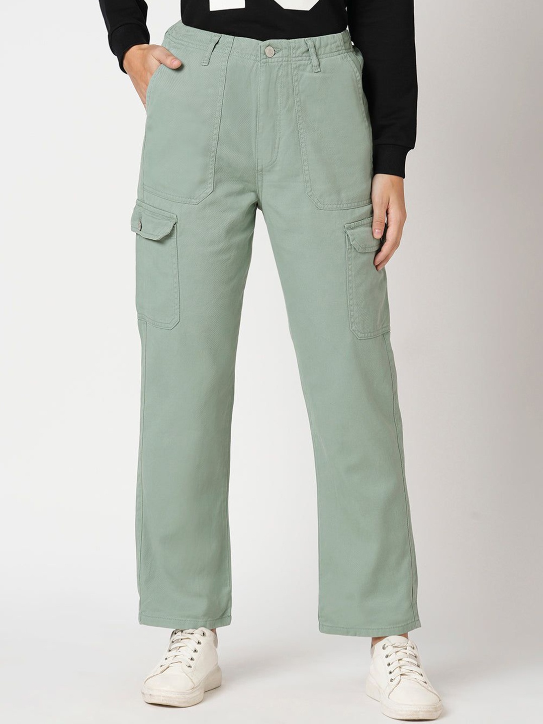 

Kraus Jeans Women Loose Fit High-Rise Cargos Trousers, Green