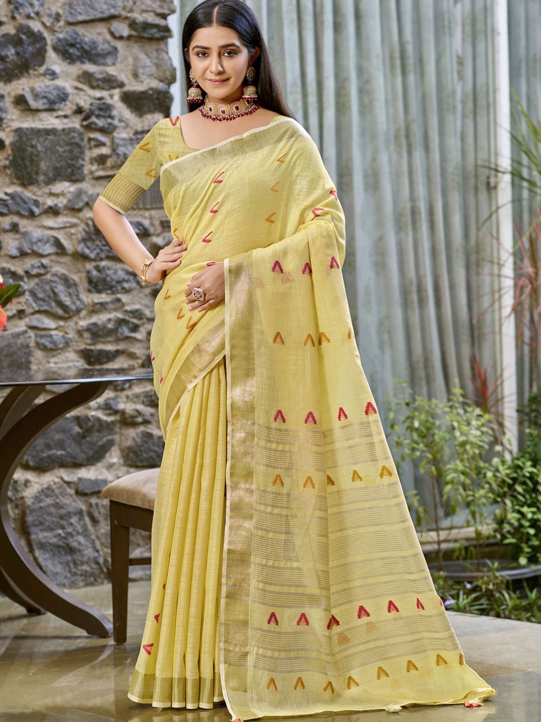 

SANGAM PRINTS Woven Design Designer Tussar Saree, Yellow