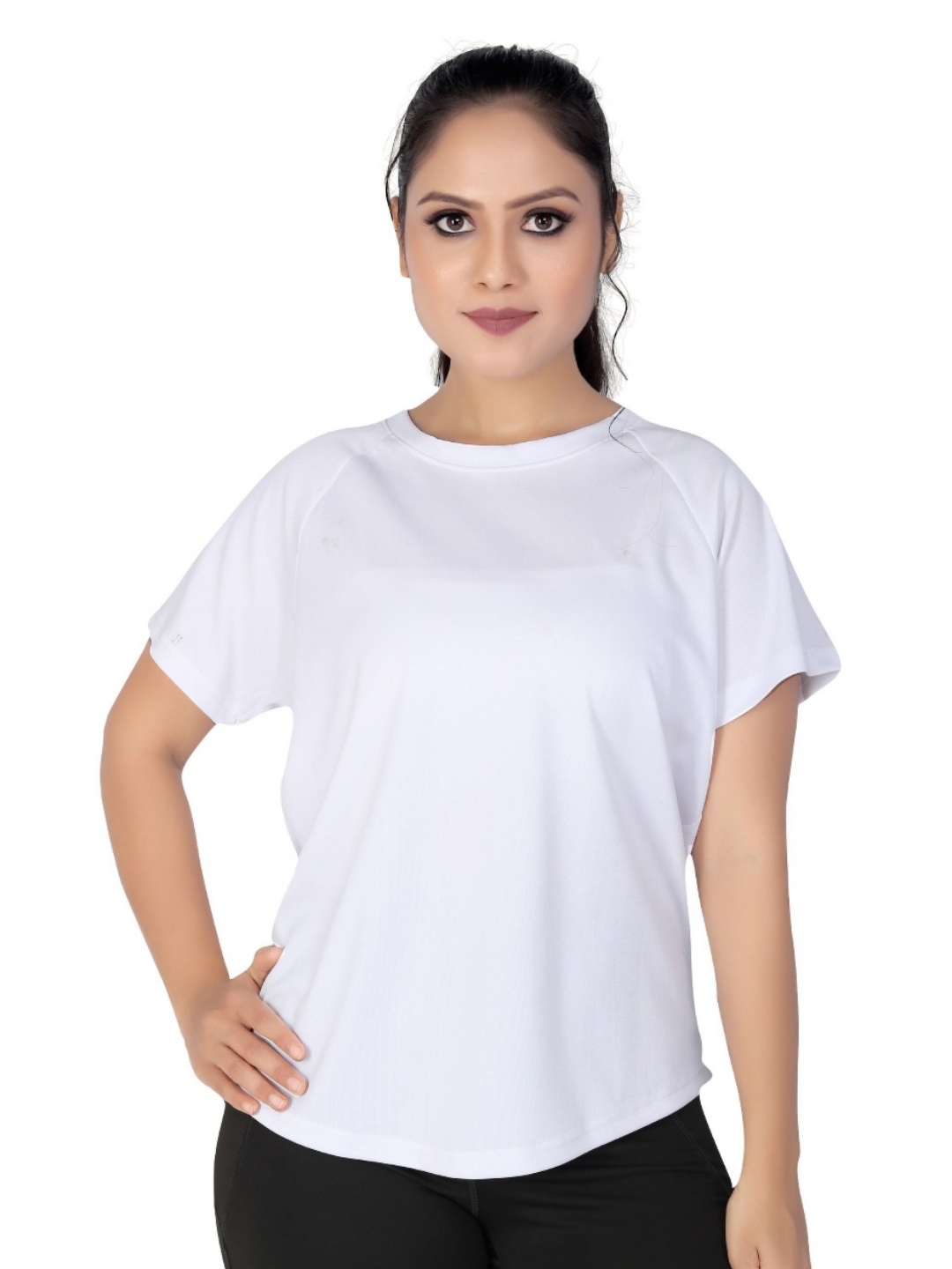 

MYO2 Women Extended Sleeves Pockets T-shirt, White
