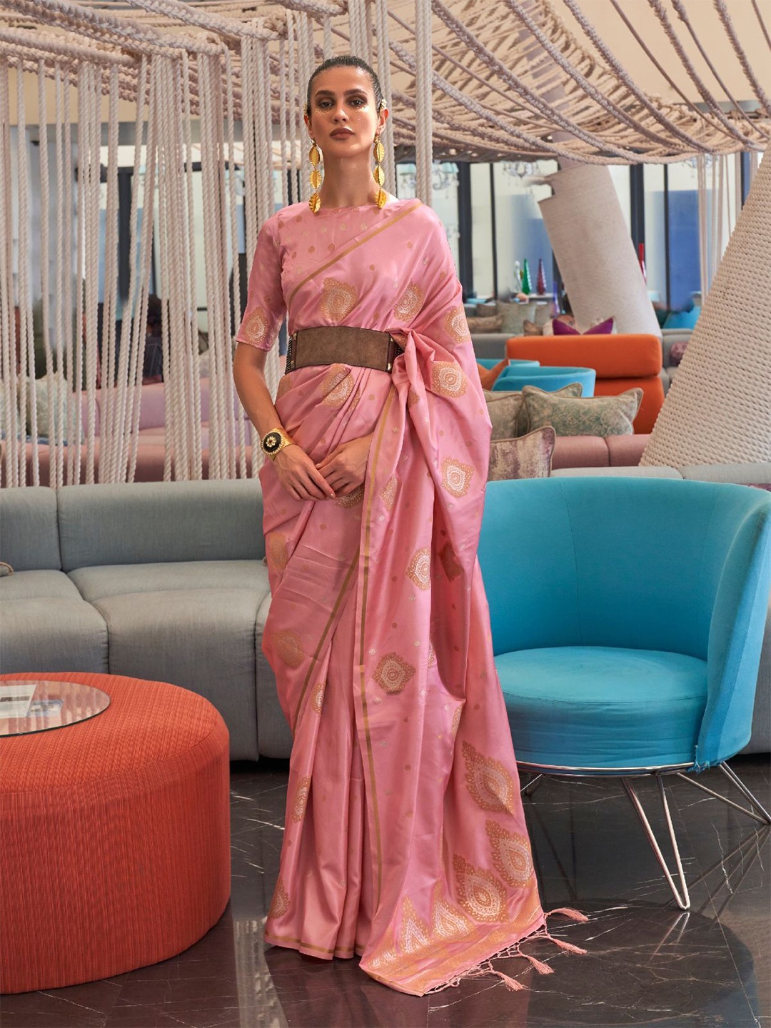 

ODETTE Woven Design Zari Silk Blend Saree, Pink