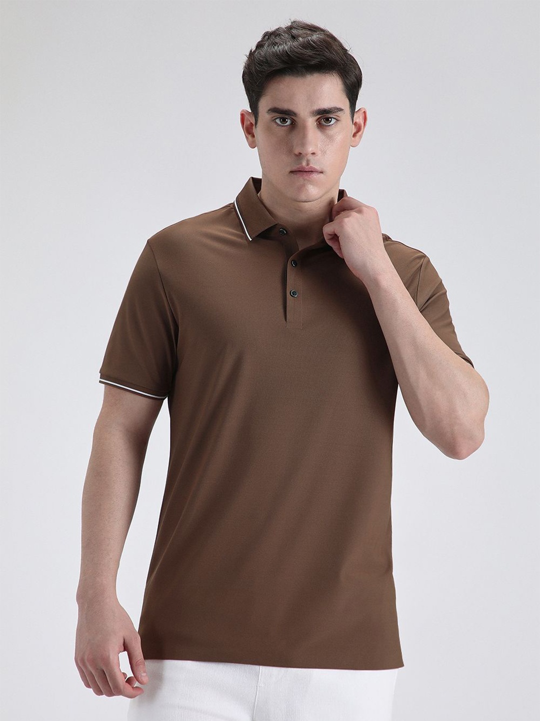 

Banana Club Men Polo Collar Slim Fit T-shirt, Brown