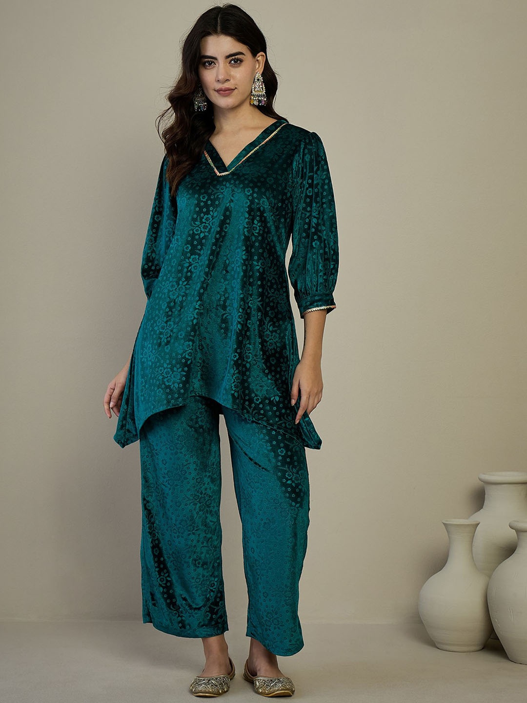 

SAHASIKA Floral Self Design V-Neck Three-Quarter Sleeves Velvet Top With Trouser, Green