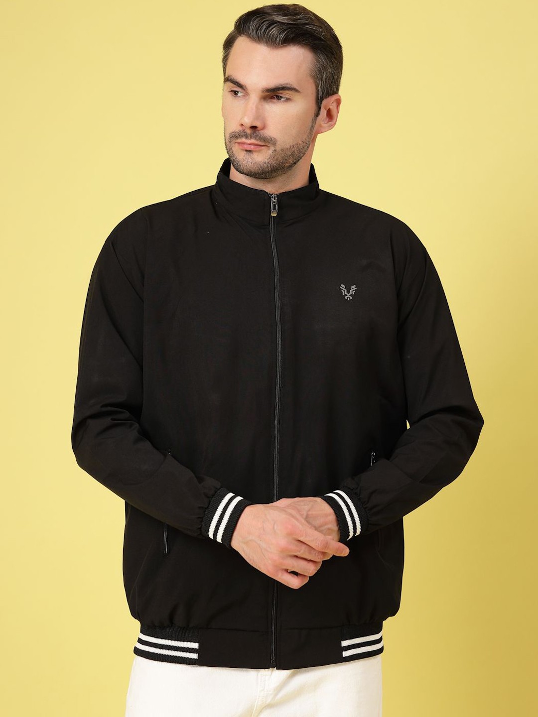 

UZARUS Men Lightweight Sporty Jacket, Black