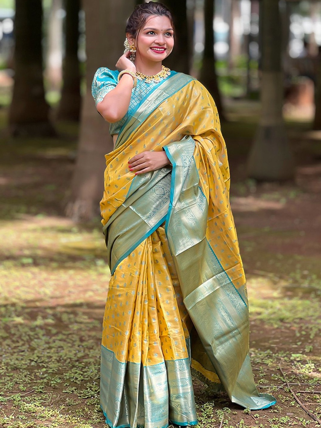 

Mitera Woven Design Zari Saree, Yellow