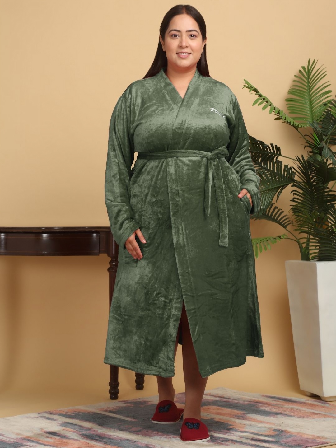 

KLOTTHE Women Plus Size Woollen Bath Robe With Belt, Green