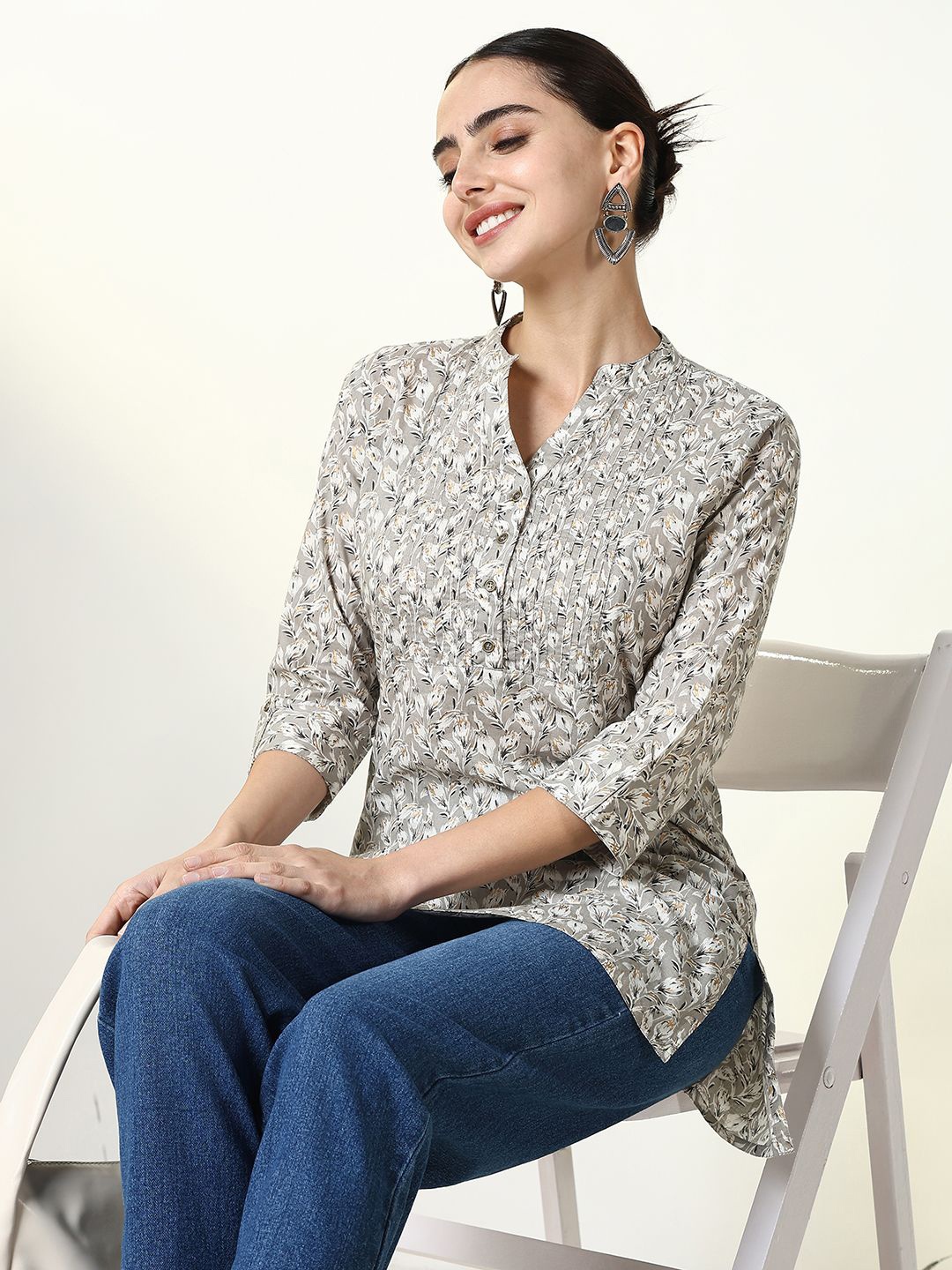 

SHOWOFF Floral Printed Kurti, Grey