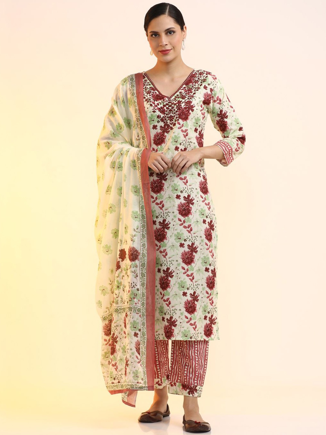 

Jaipur Kurti Women Floral Embroidered Regular Thread Work Pure Cotton Kurta with Trousers & With Dupatta, Cream