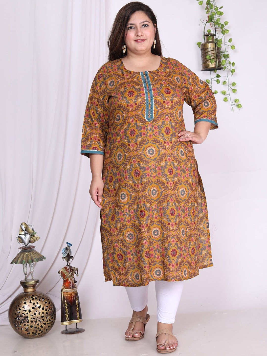 

Swasti Women Floral Printed Floral Kurta, Yellow
