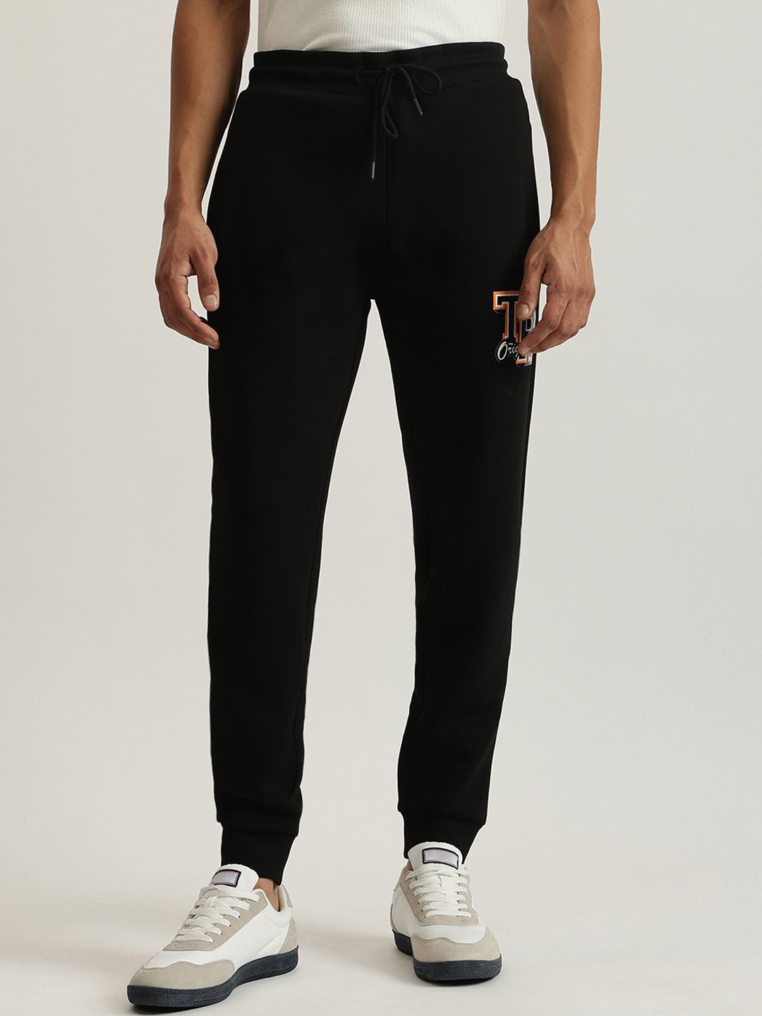 

True Religion Men Printed Mid Rise Joggers, Black
