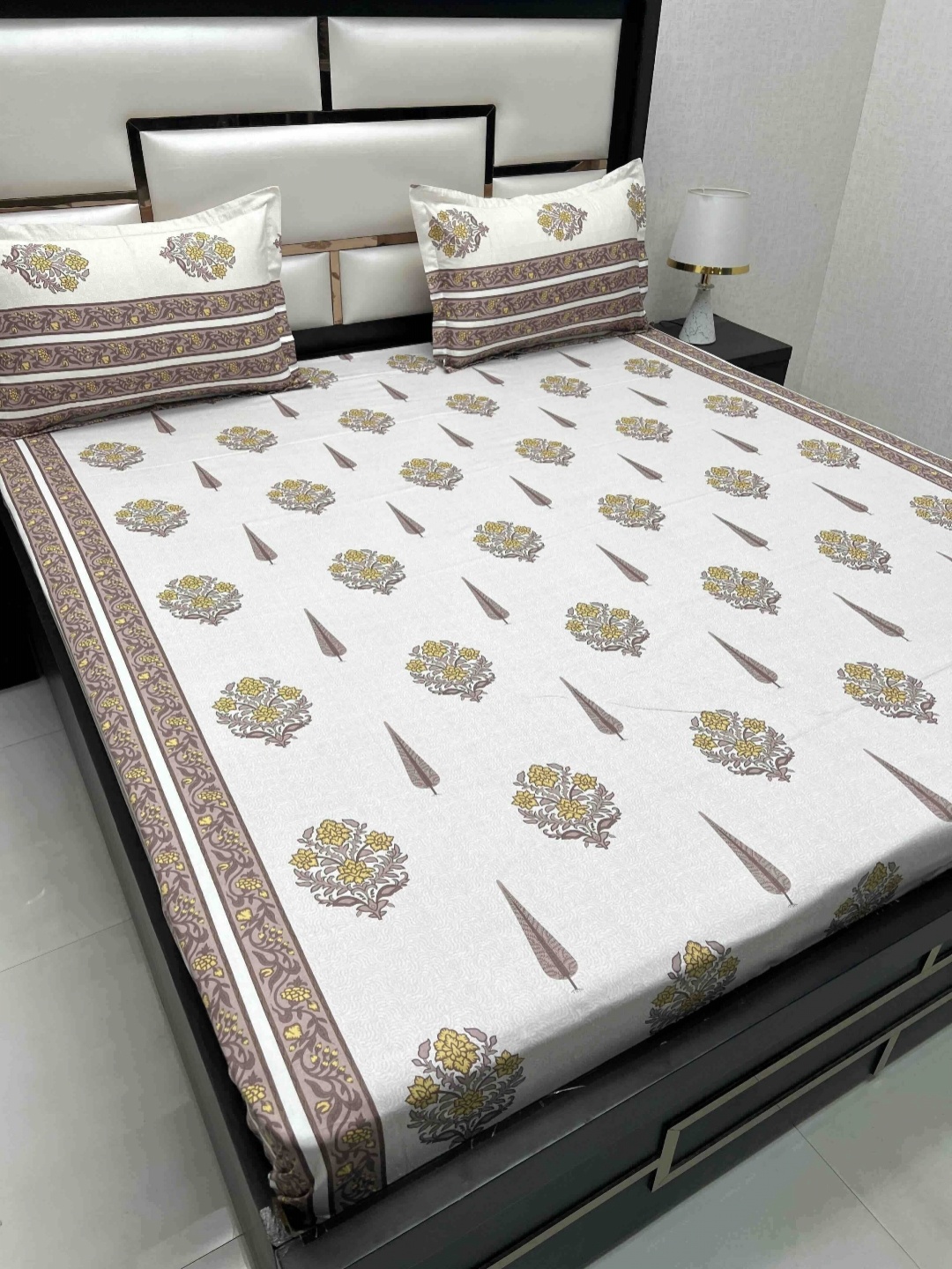 

Pure Decor Royal Passion White Printed Pure Cotton 230 TC Queen Bedsheet Set 2.54 x 2.26 m, Brown