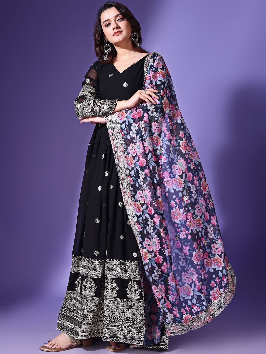 

Ethnic Yard Women Floral Printed Georgette Kurta, Red