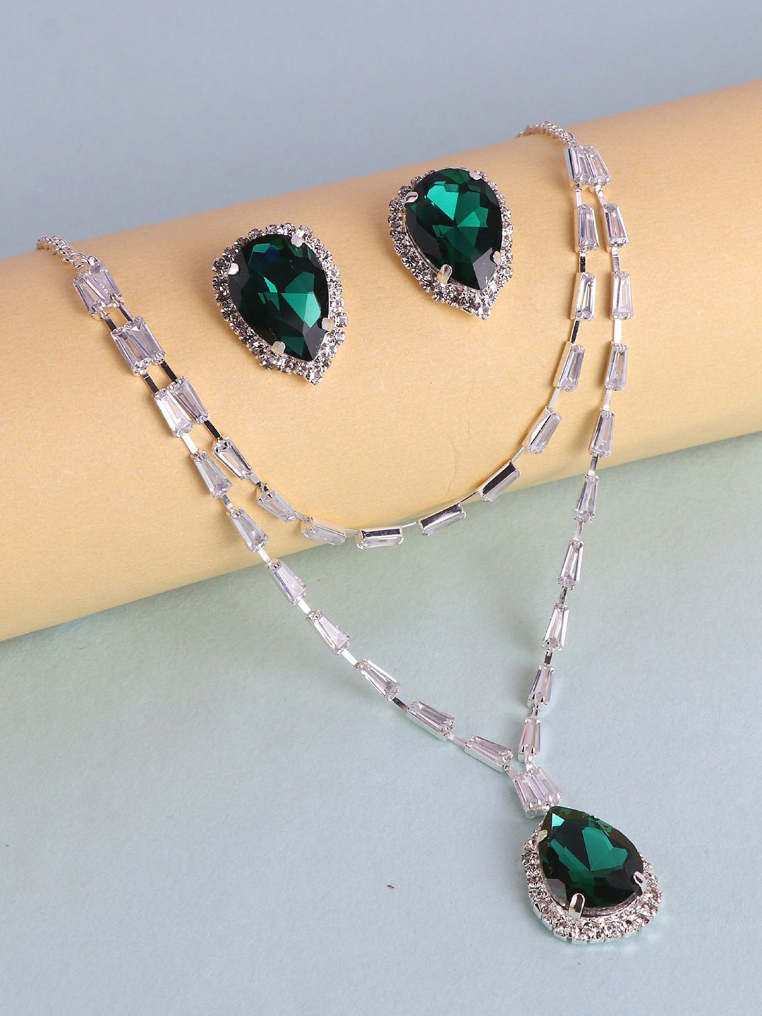 

Kevi Silver-Plated Kundan-Studded Jewellery Set