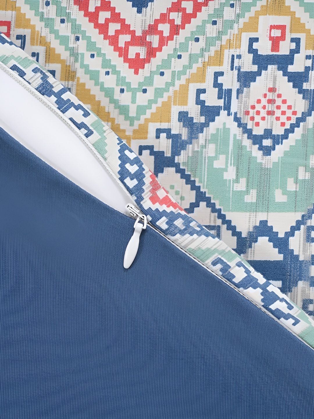 

MASPAR Red & Blue Printed Pure Cotton Double Queen Duvet Cover With Pillow Case