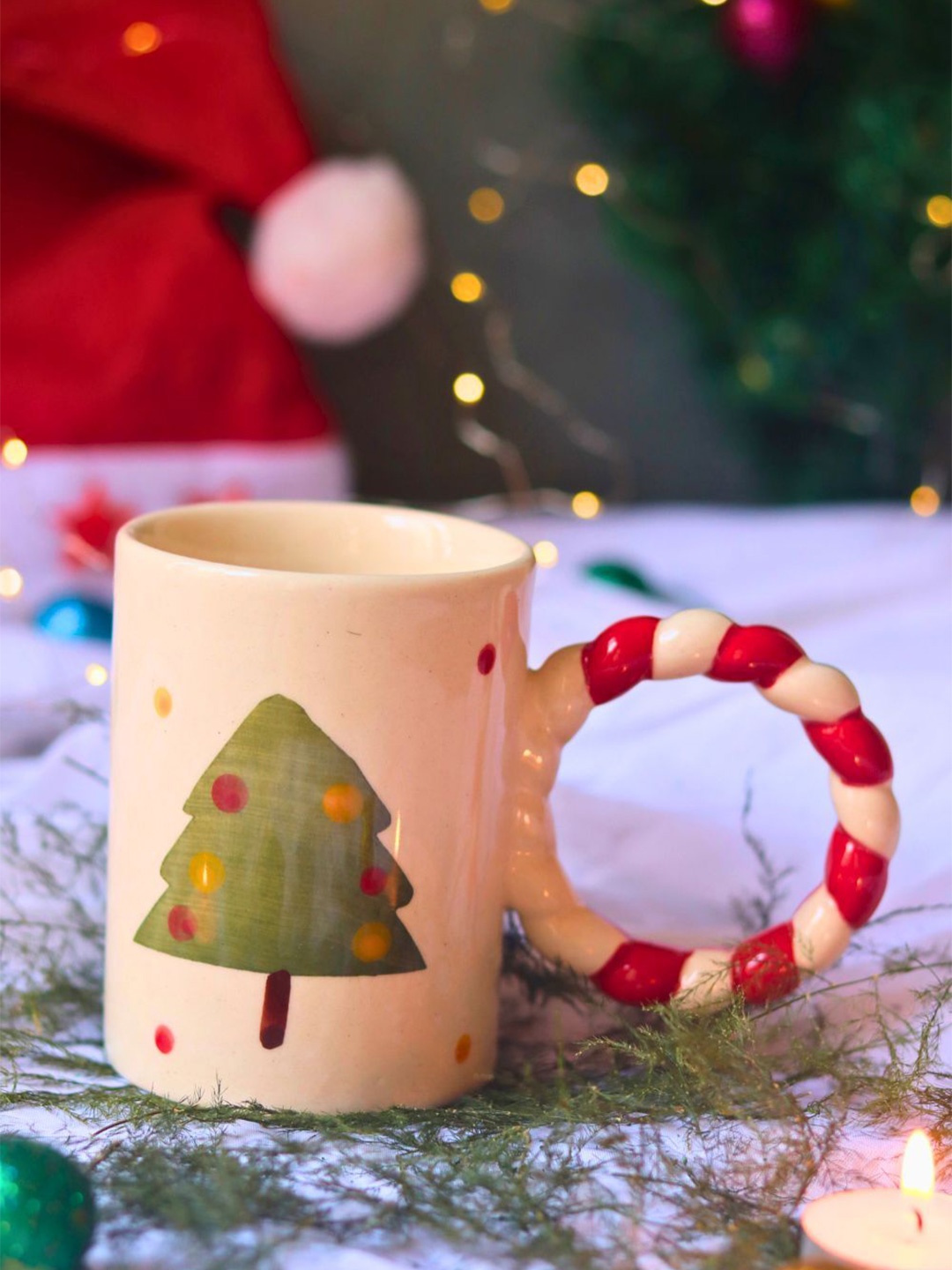 

WEAVING HOMES White & Green Printed Ceramic Glossy Mugs Set of Cups and Mugs