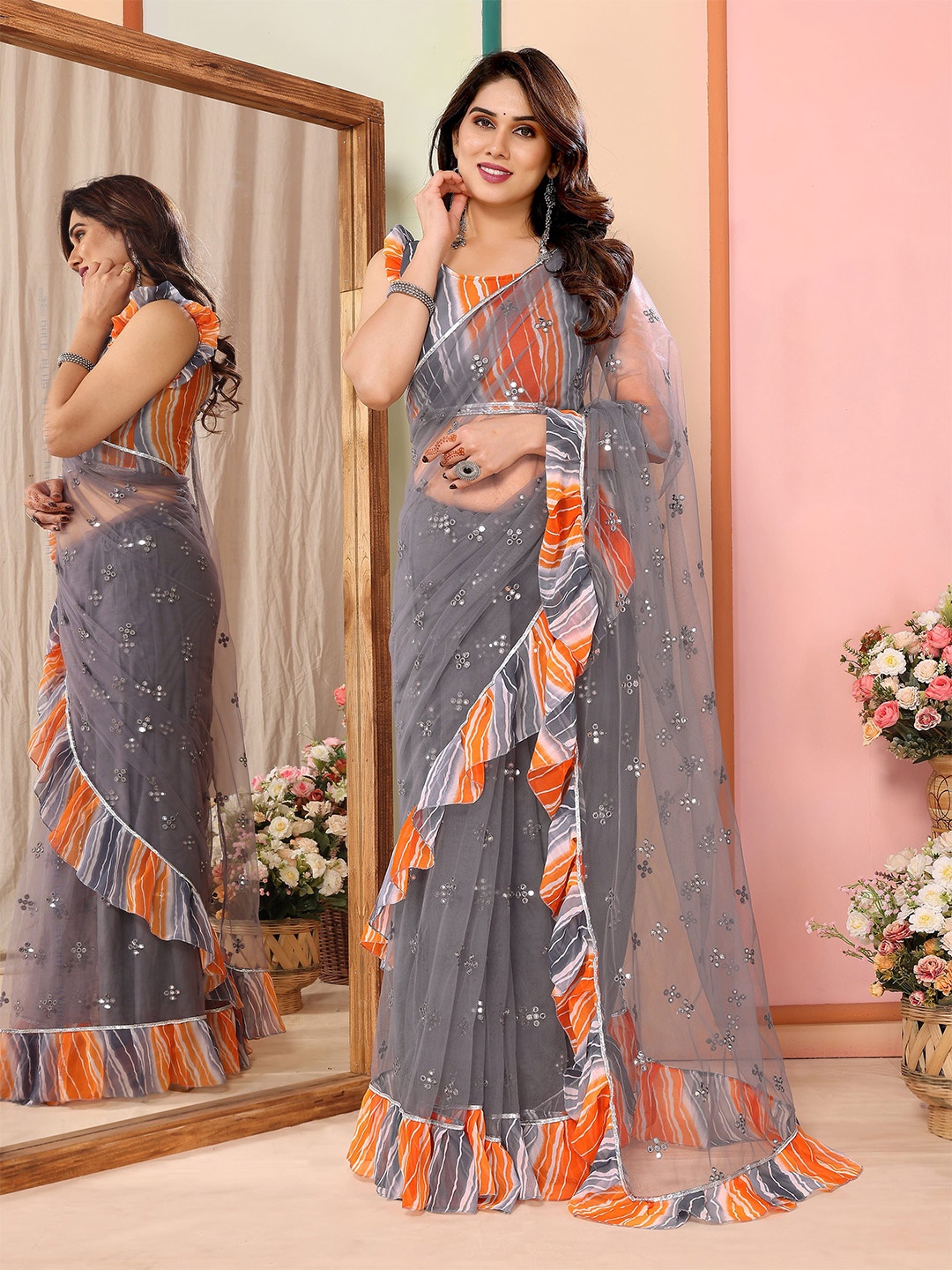 

PHORIA STYLE Embroidered Net Saree, Grey