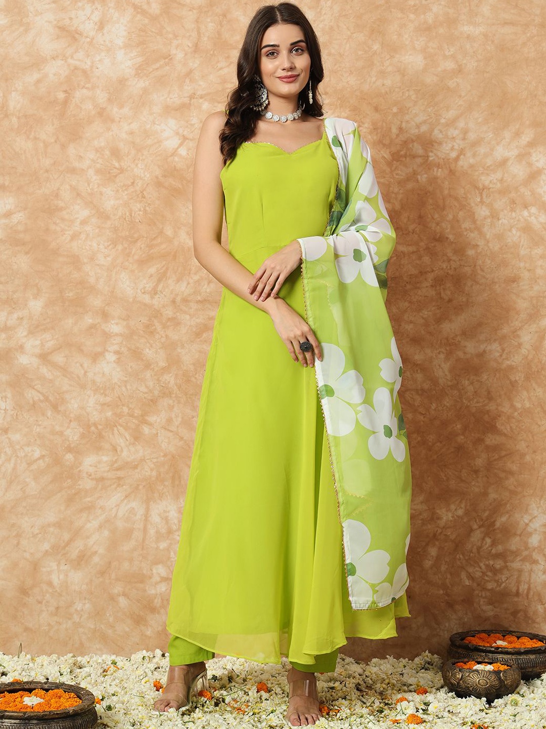 

Fashion Basket Women Regular Kurta with Pyjamas & With Dupatta, Green